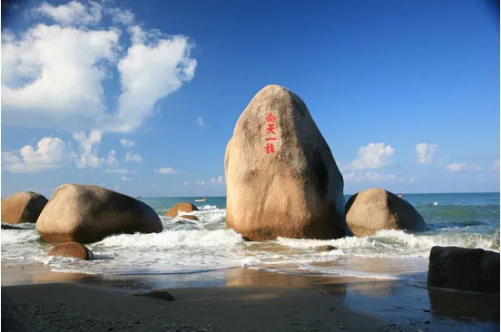 化身蓝海卫士，守护三亚海滨丨upay钱包官网环境首个“海域保洁”项目正式签约进场